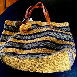 Nwt Bloomingdale’s raffia bag with gray and blur stripes abs pompous brand new